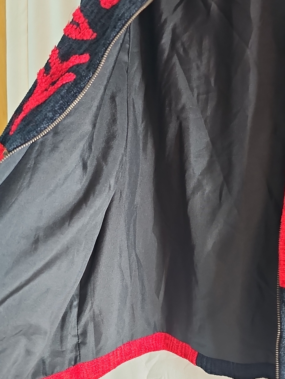 VINTAGE MOKA Red & Black Patchwork Zip Jacket - Picture 4 of 8